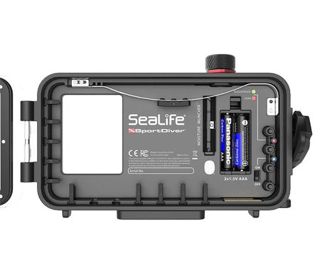 Подводный бокс для смартфонов со светом SeaLife SportDiver Pro 2500