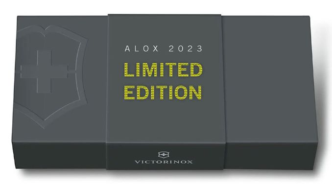 Ніж Victorinox Hunter Pro Alox Limited Edition 2023 Electric Yellow